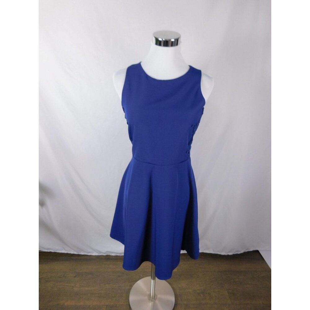 Alya Dress Juniors Small Blue Sleeveless Fit & Flare Lace Cutout Party Skater